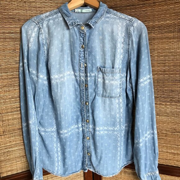 Upcycled Denim Environment Shirt, Size Medium: Reuse Repurpose Recycle Graphic - Picture 4 of 10